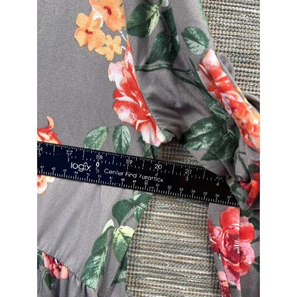 Haptics Gray Floral V-Neck Mini Dress - Picture 5 of 6
